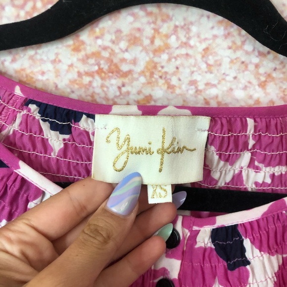 Yumi Kim Isi Floral Smocked Button Blouse - Picture 6 of 10